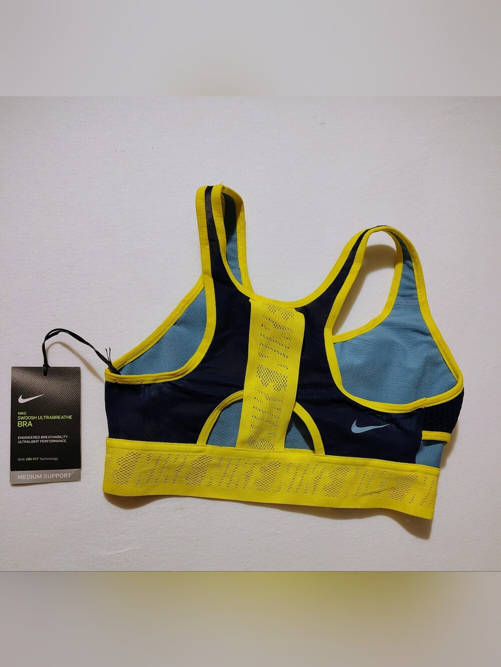 Nike Swoosh Ultrabreathe Sports Bra Size S NEW